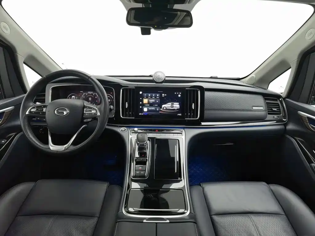 GAC Motor Trumpchi M8 — фото 5