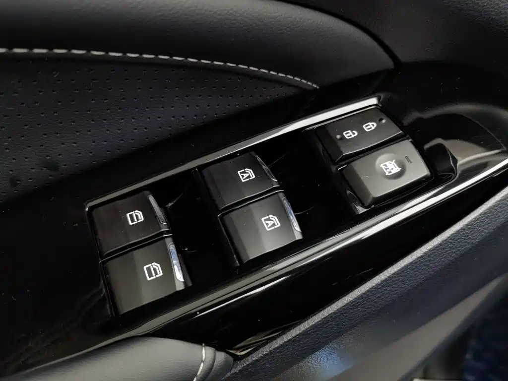 GAC Motor Trumpchi M8 — фото 9