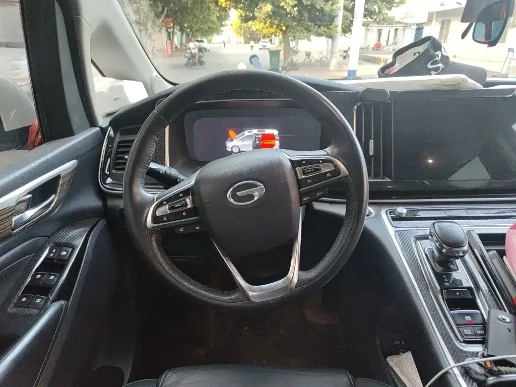 GAC Motor Trumpchi M8 — фото 11