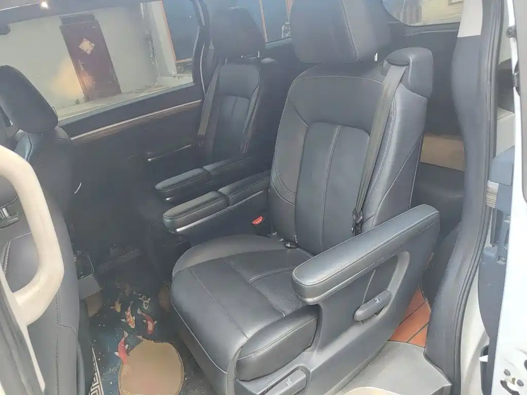 GAC Motor Trumpchi M8 — фото 18