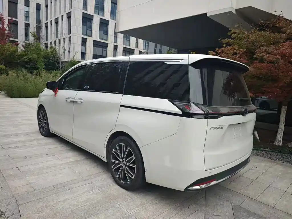 GAC Motor Trumpchi E8 — фото 7