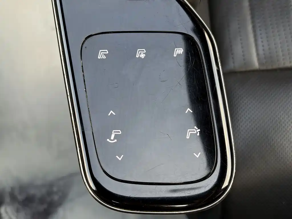 GAC Motor Trumpchi M8 — фото 22