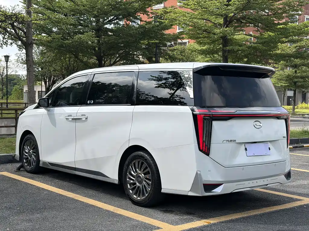 GAC Motor Trumpchi M8 — фото 4