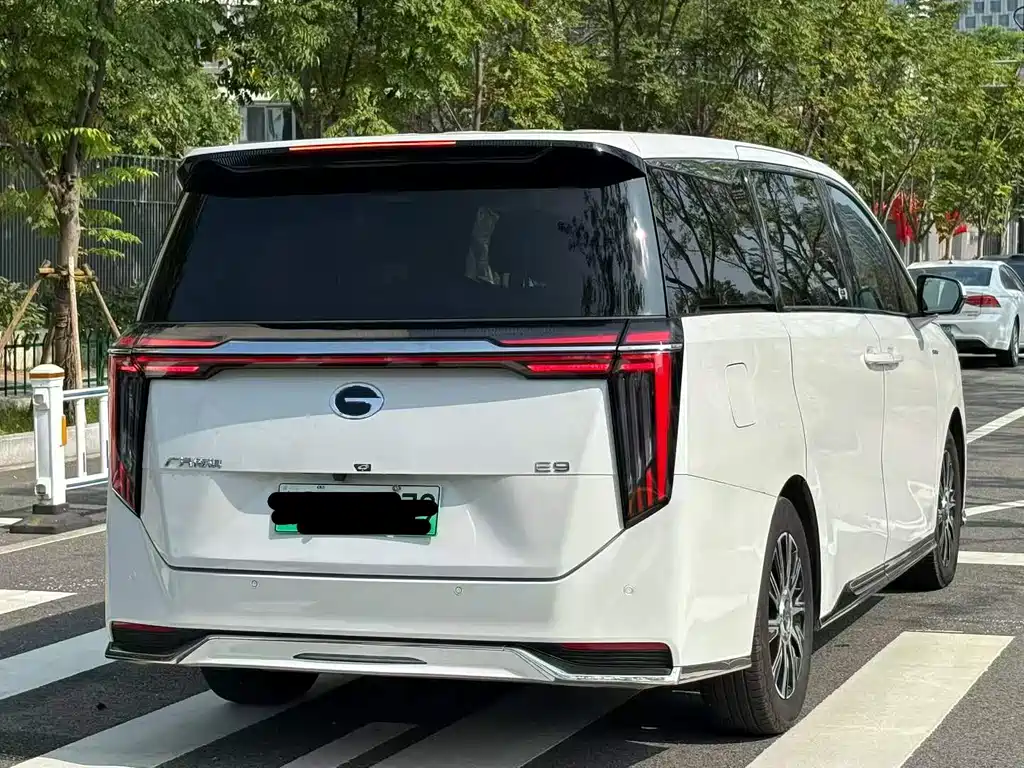 GAC Motor Trumpchi E9 — фото 9