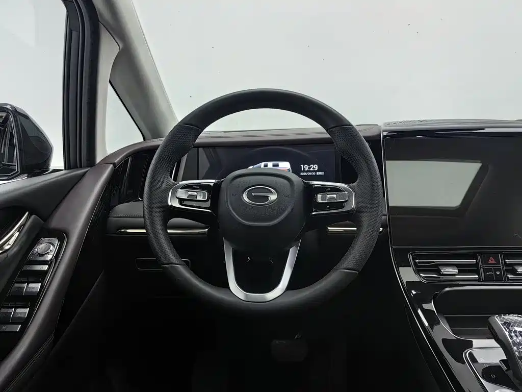 GAC Motor Trumpchi M8 — фото 11