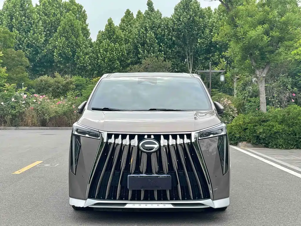GAC Motor Trumpchi M8 — фото 2
