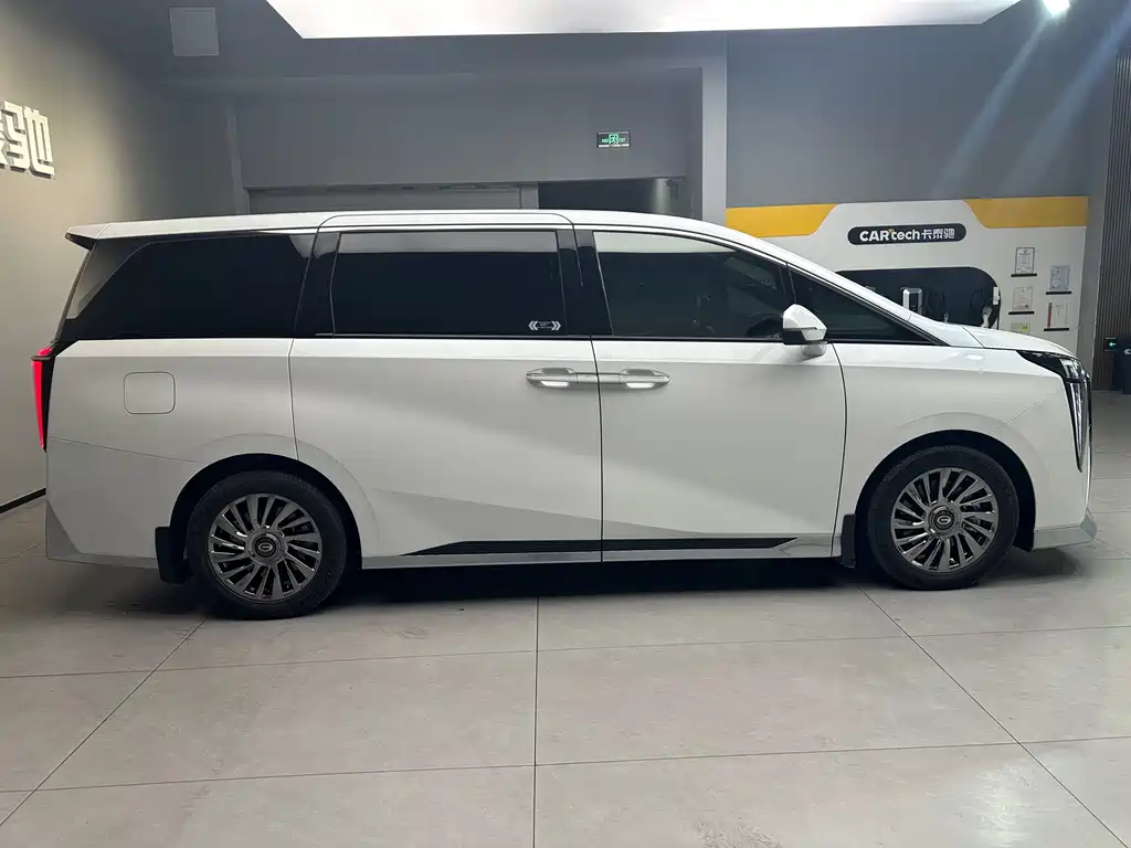 GAC Motor Trumpchi M8 — фото 8