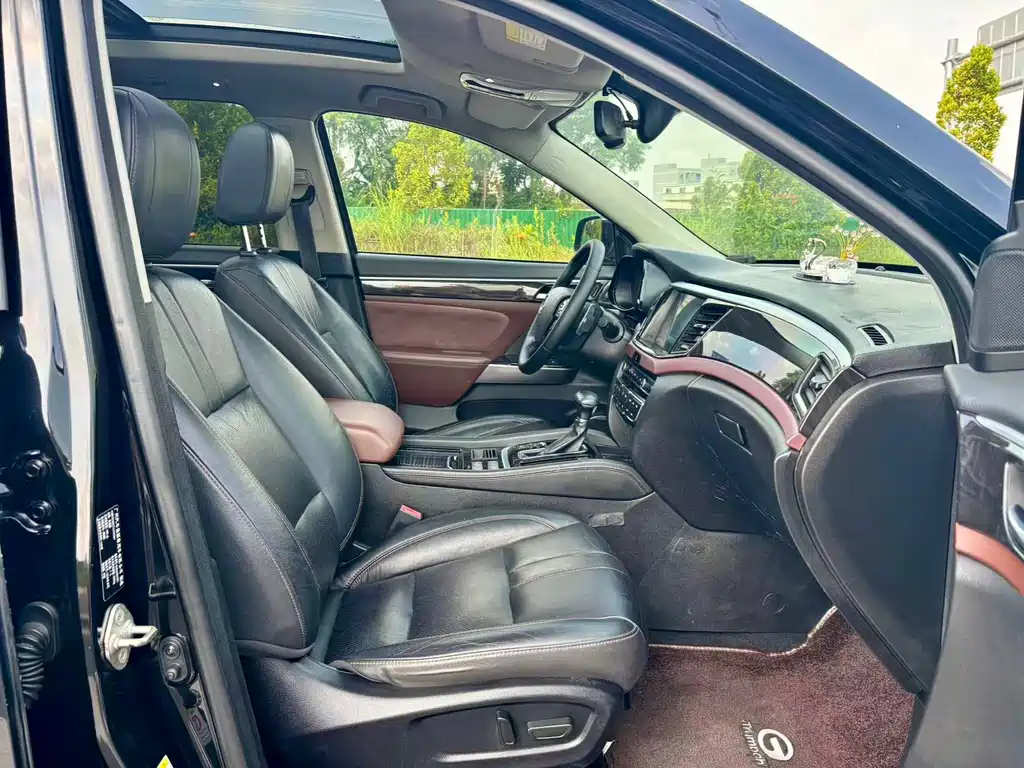 GAC Motor Trumpchi GS8 — фото 11