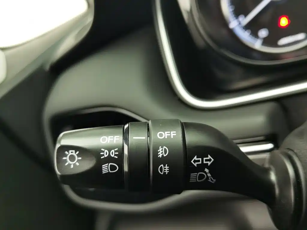 GAC Motor Trumpchi M6 — фото 21