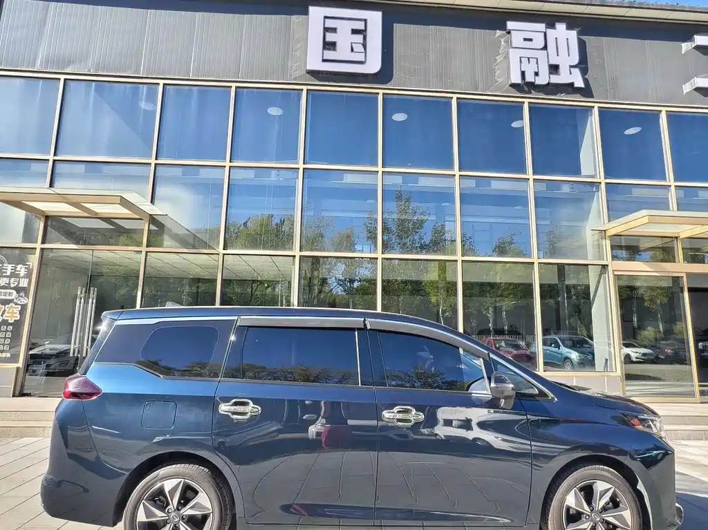 GAC Motor Trumpchi M6 — фото 11