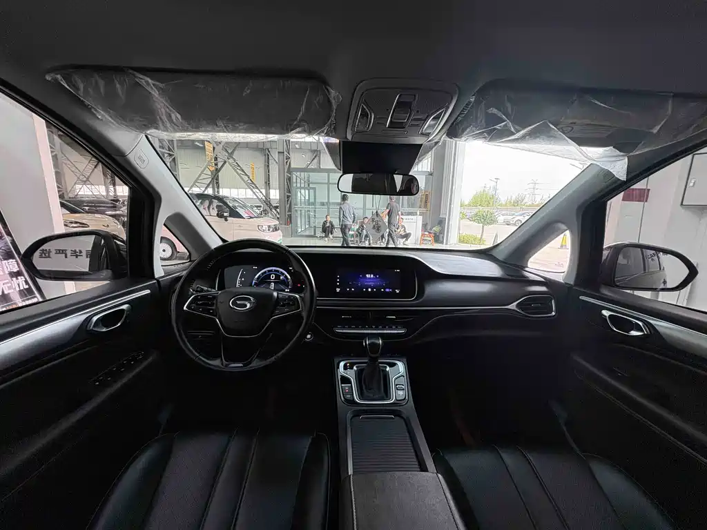 GAC Motor Trumpchi M6 — фото 4