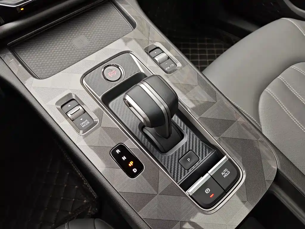GAC Motor Shadow Leopard — фото 13