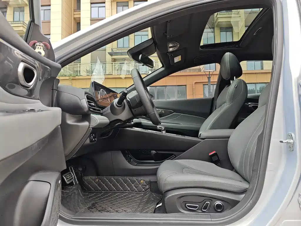 GAC Motor Shadow Leopard — фото 9