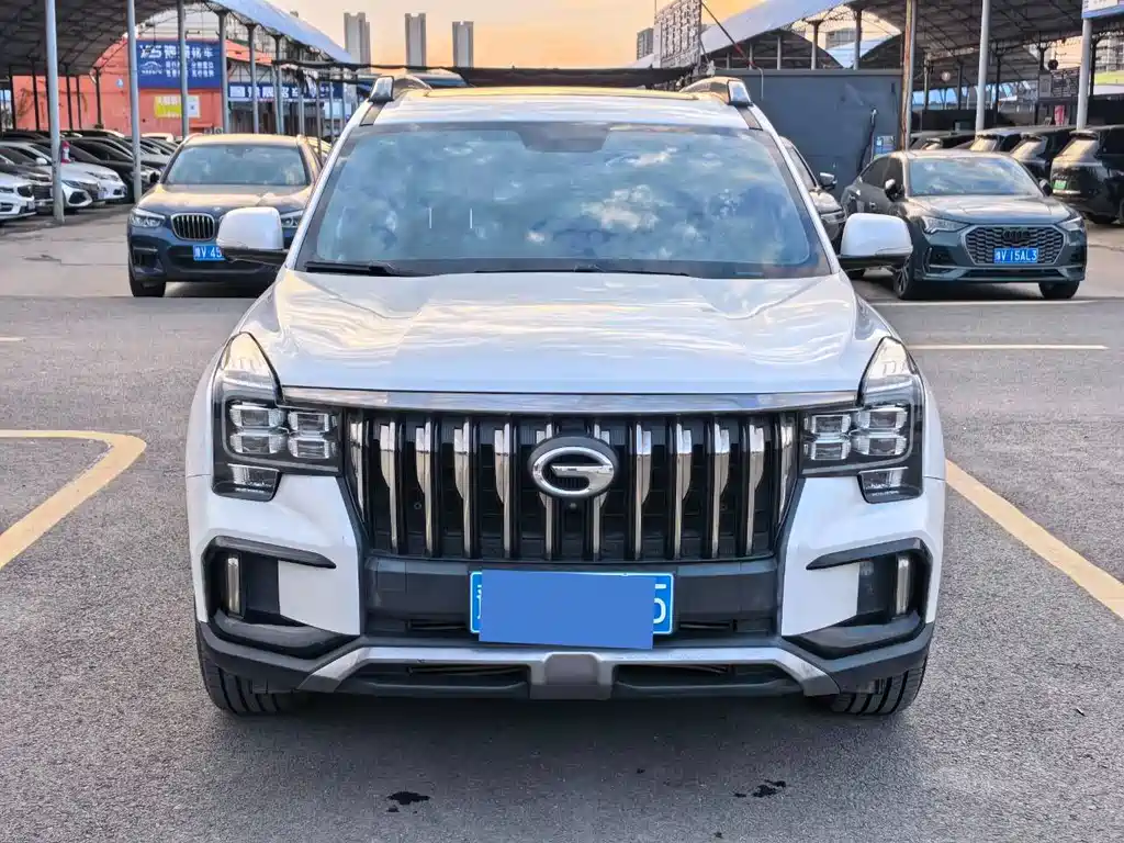 GAC Motor Trumpchi GS8 — фото 2
