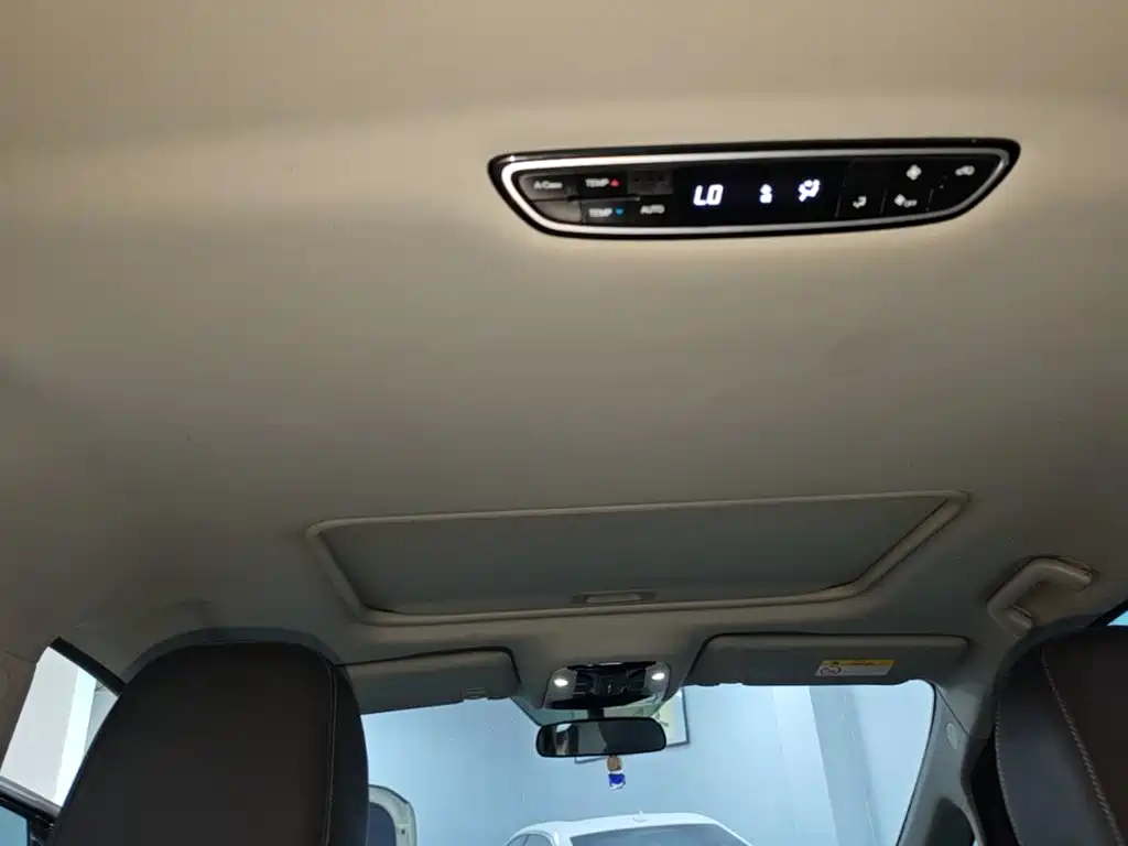 GAC Motor Trumpchi M8 — фото 18