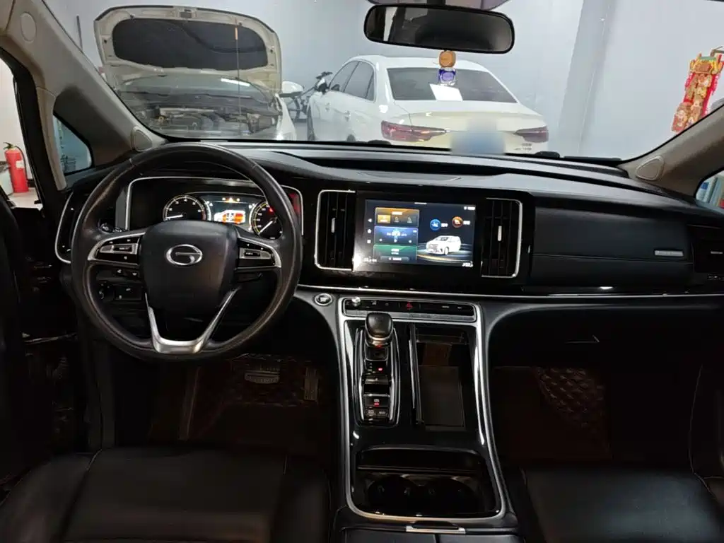 GAC Motor Trumpchi M8 — фото 10