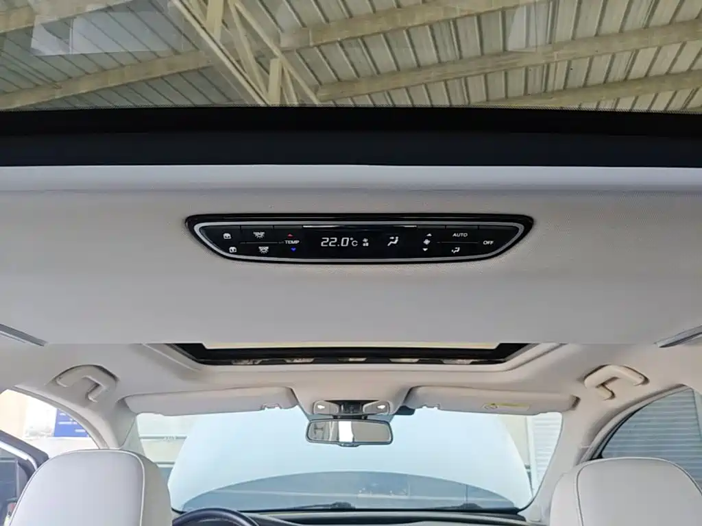GAC Motor Trumpchi M8 — фото 18
