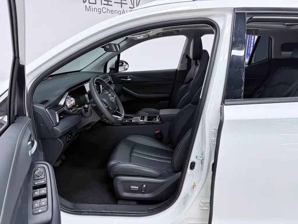 GAC Motor Trumpchi GS4 — фото 10