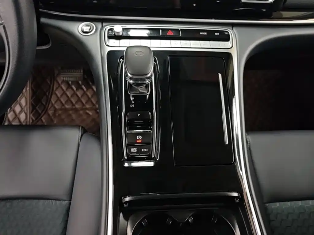 GAC Motor Trumpchi M8 — фото 14