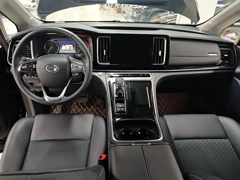 GAC Motor Trumpchi M8 — фото 10