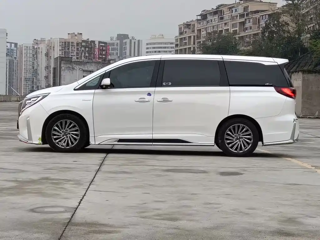 GAC Motor Trumpchi M8 — фото 3