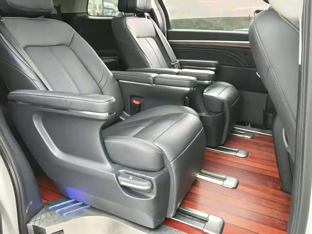 GAC Motor Trumpchi M8 — фото 9