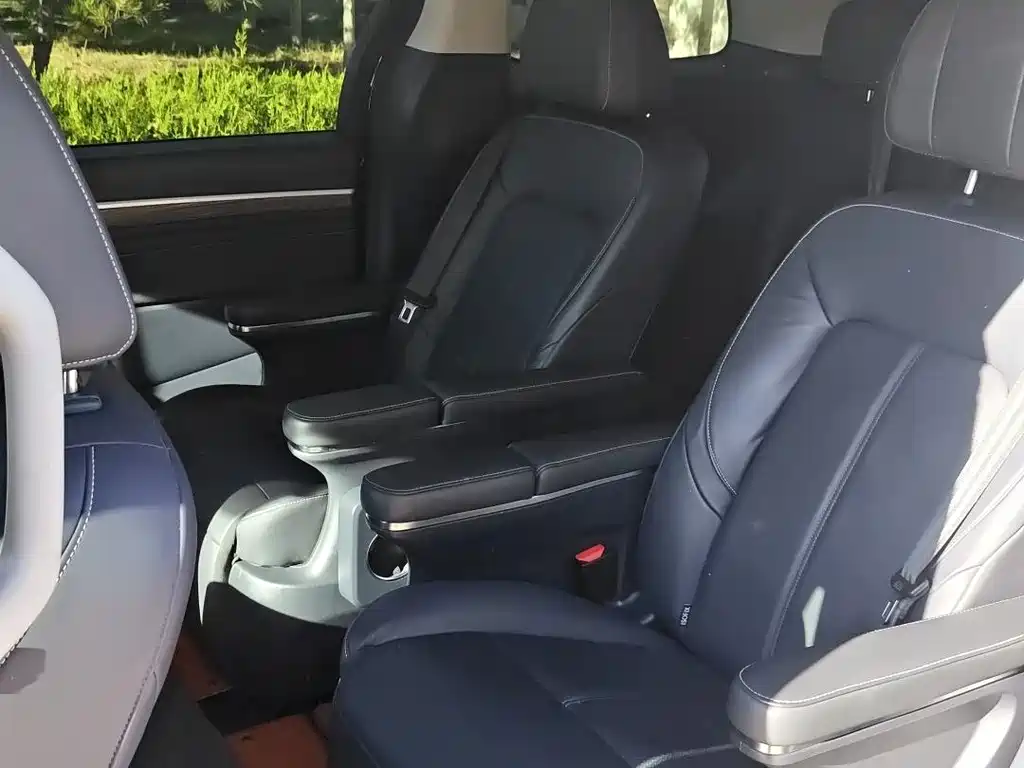 GAC Motor Trumpchi M8 — фото 10