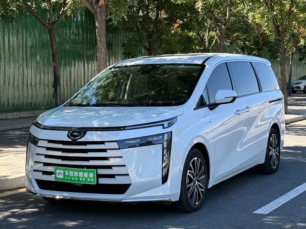 GAC Motor Trumpchi E8 — фото 3