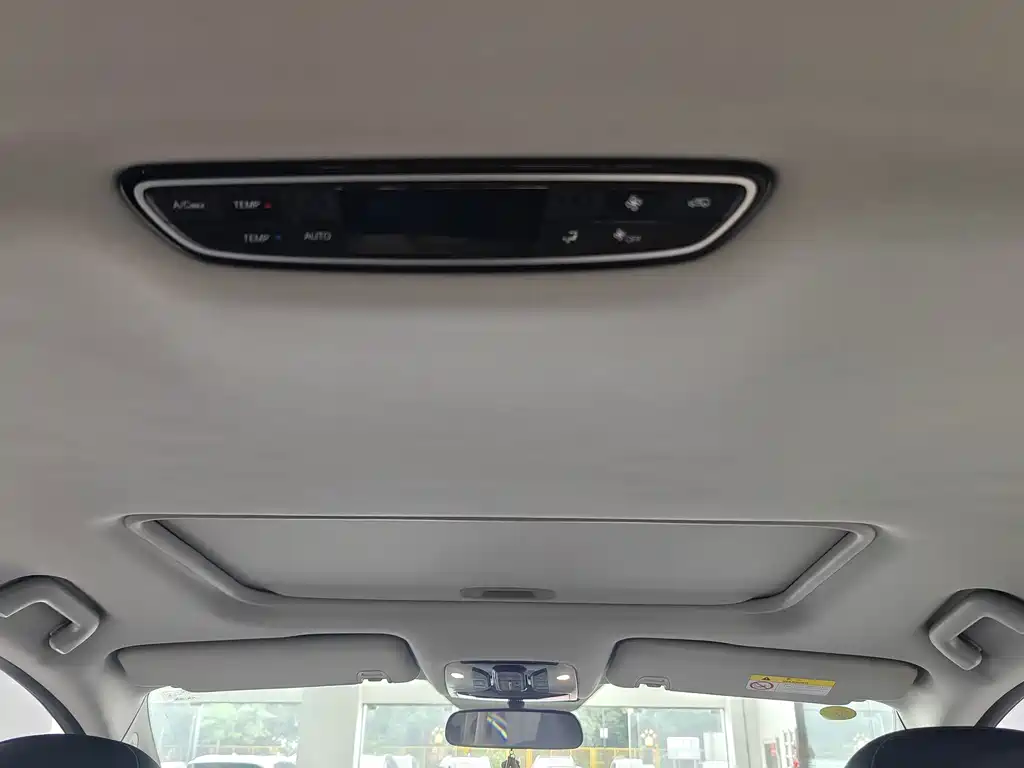 GAC Motor Trumpchi M8 — фото 13