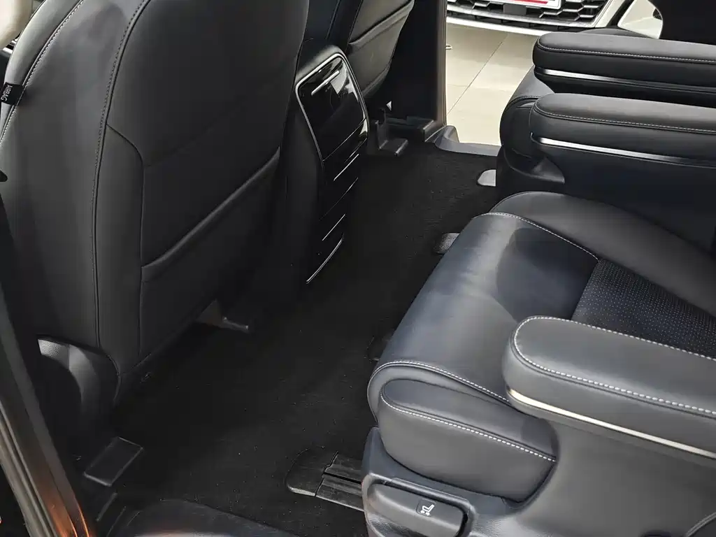 GAC Motor Trumpchi M8 — фото 14