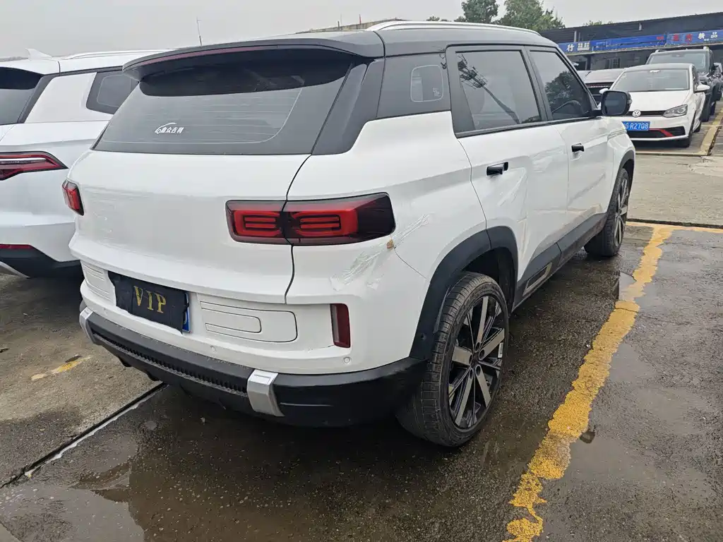 Geely Icon — фото 14