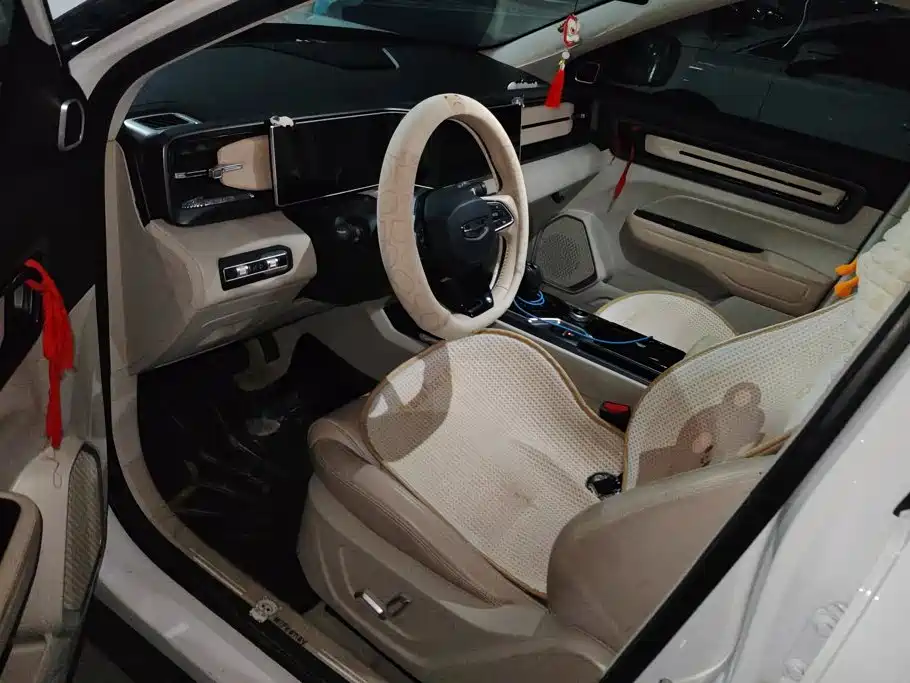 Geely Icon — фото 9