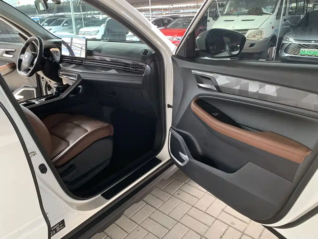 Geely Vision X6 — фото 4