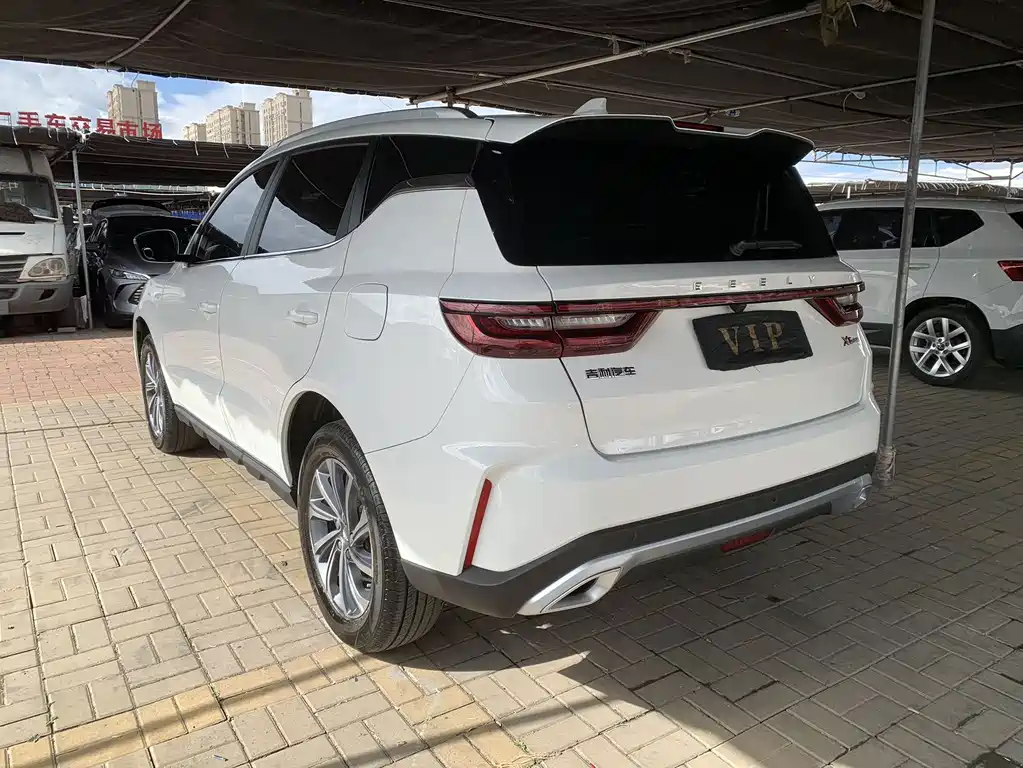 Geely Vision X6 — фото 10