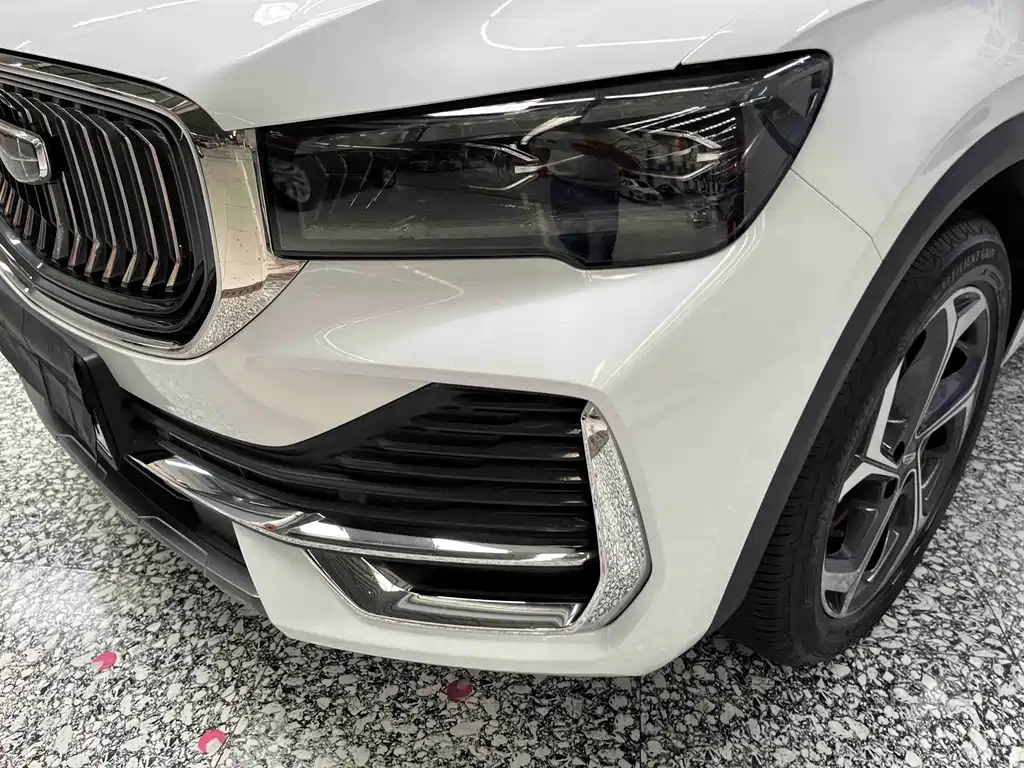 Geely Xingyue L — фото 4