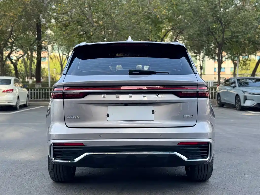 Geely Xingyue L — фото 11