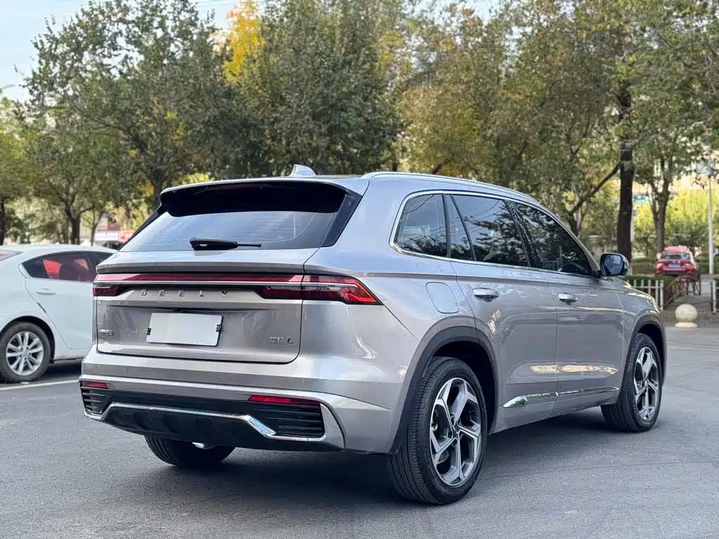 Geely Xingyue L — фото 13