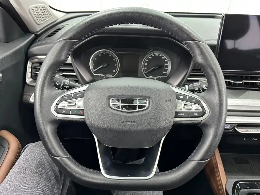 Geely Vision X6 — фото 14
