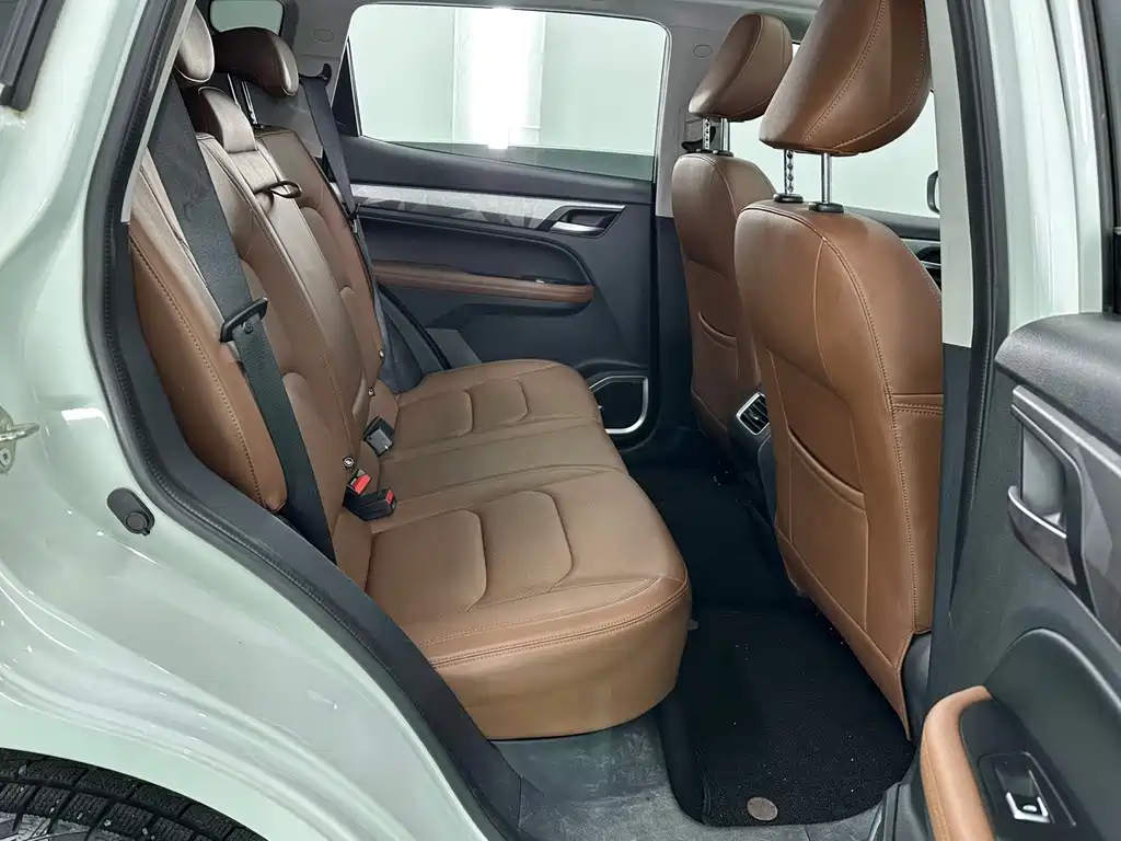 Geely Vision X6 — фото 20