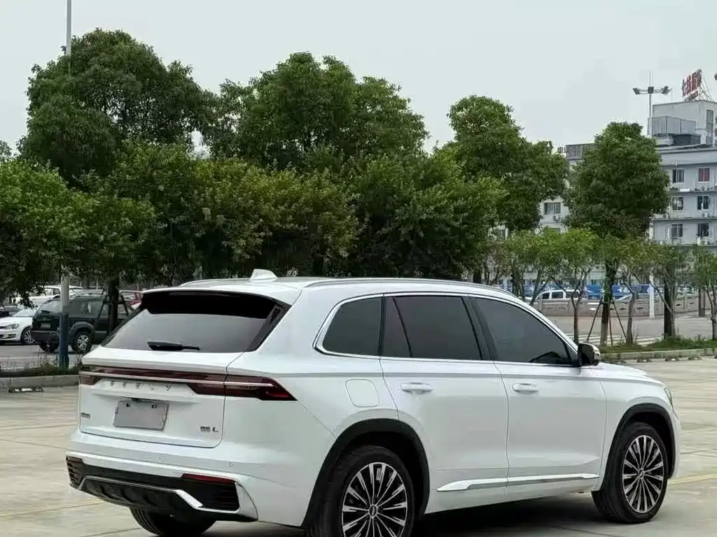 Geely Xingyue L — фото 9
