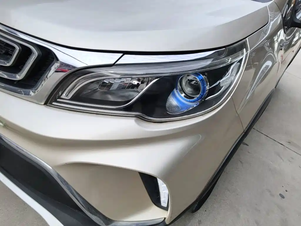 Geely Vision X3 — фото 24