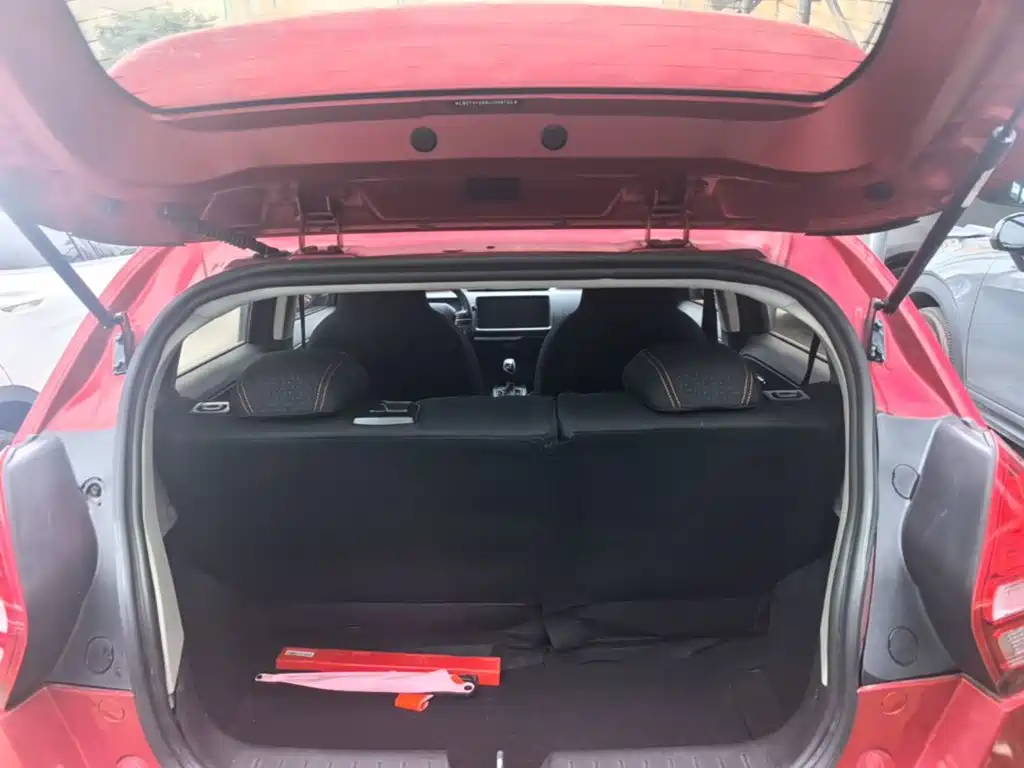 Geely Vision X1 — фото 10