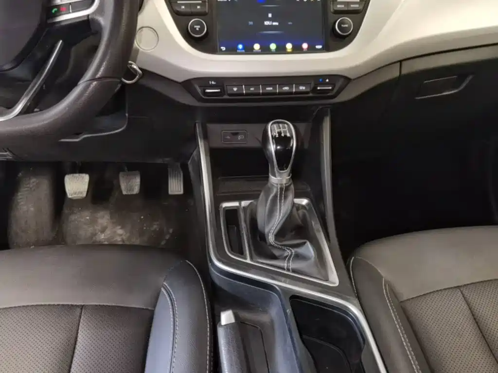 Geely Vision X3 — фото 14