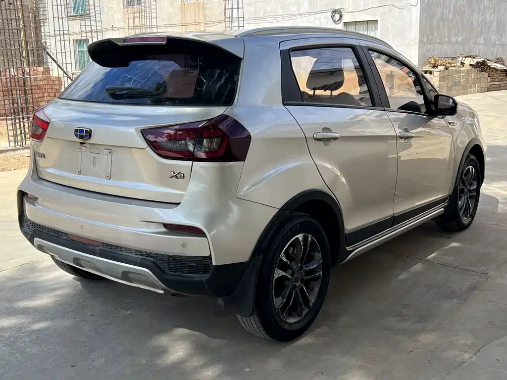 Geely Vision X3 — фото 7