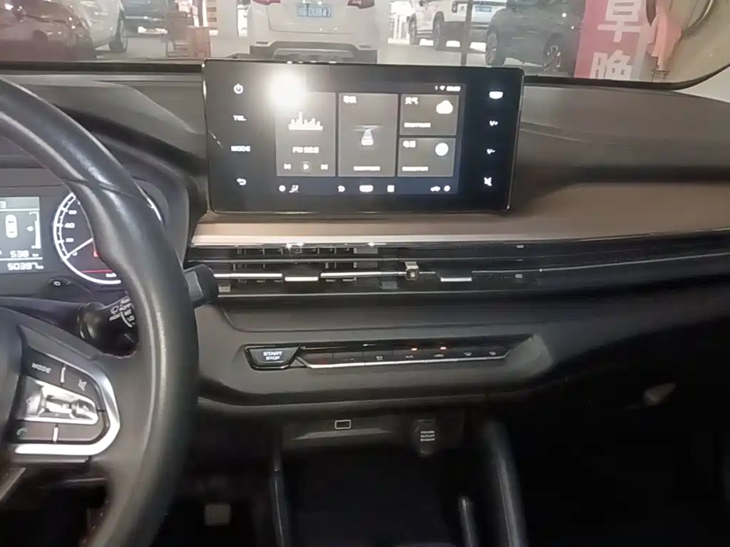 Geely Vision X3 — фото 13
