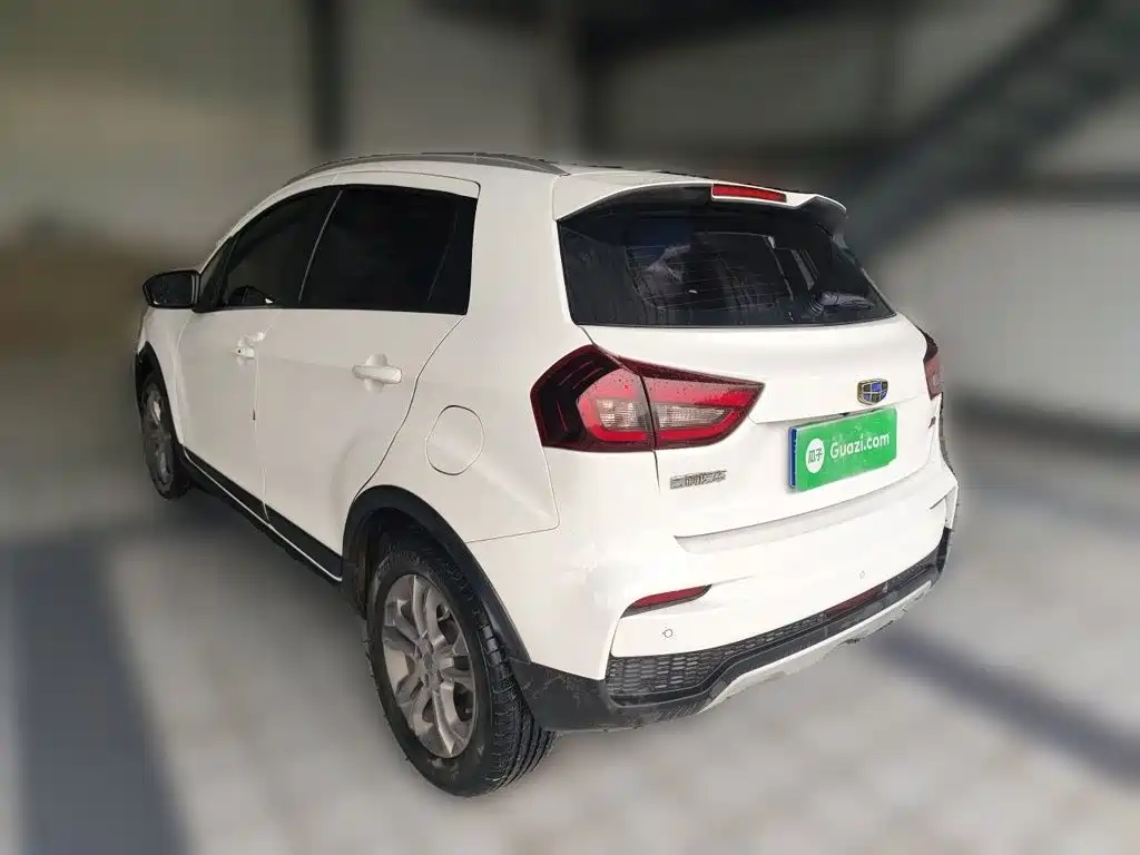 Geely Vision X3 — фото 25