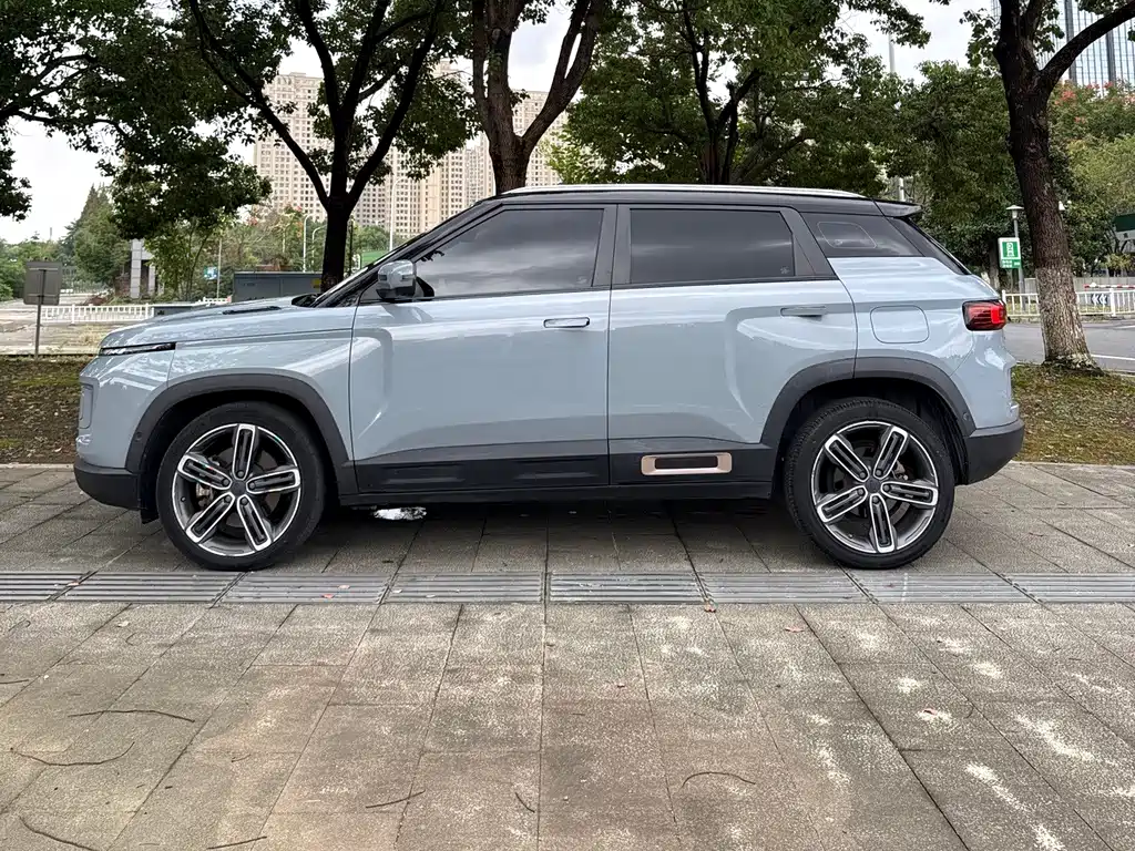 Geely Icon — фото 3