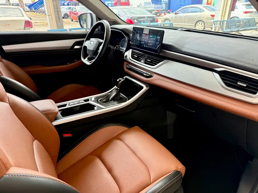 Geely Vision X6 — фото 10