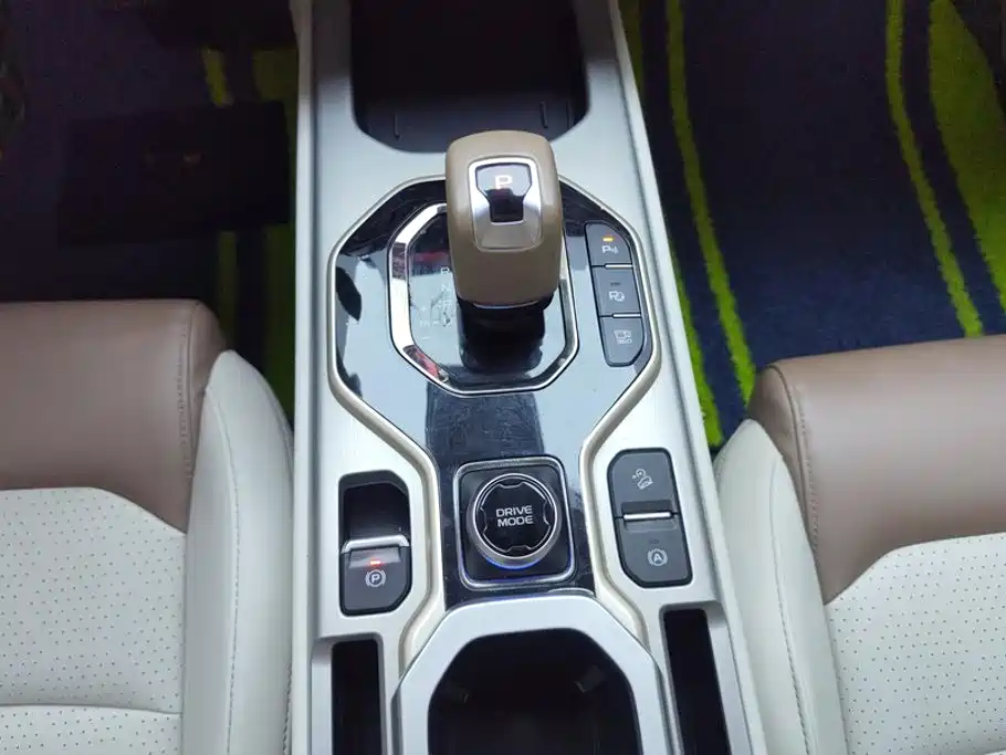 Geely Icon — фото 16