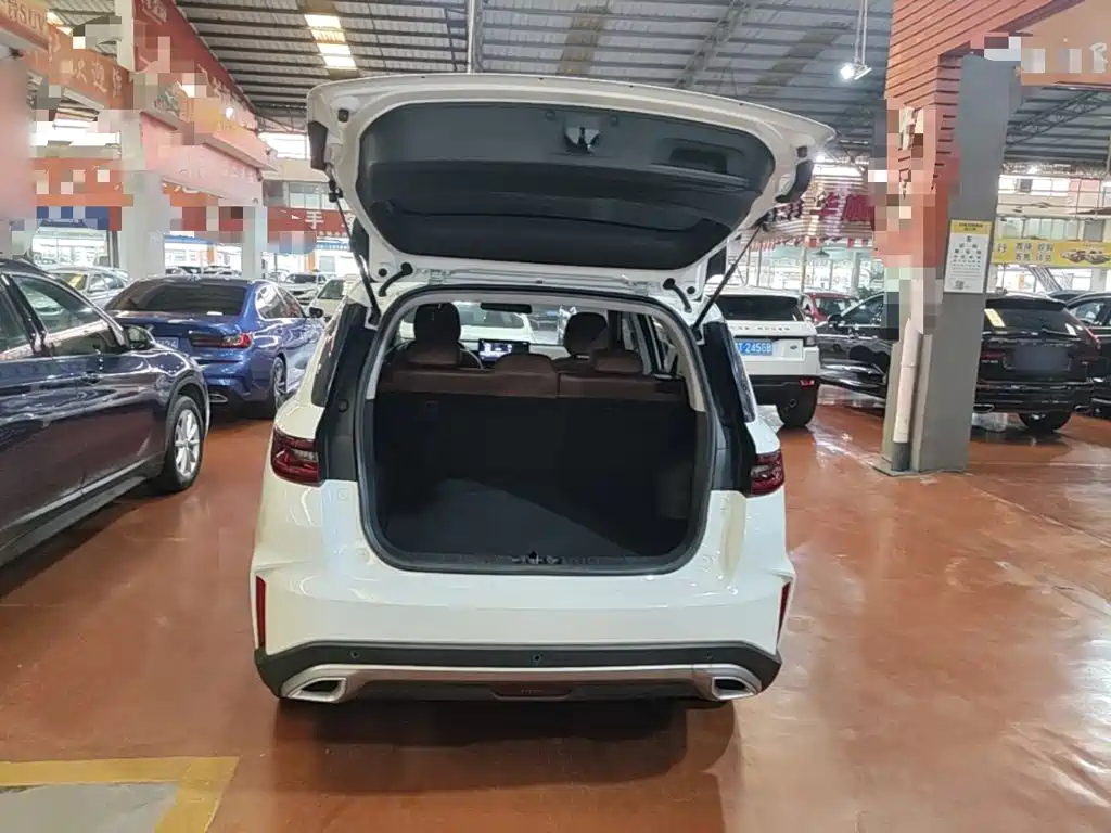 Geely Vision X6 — фото 19